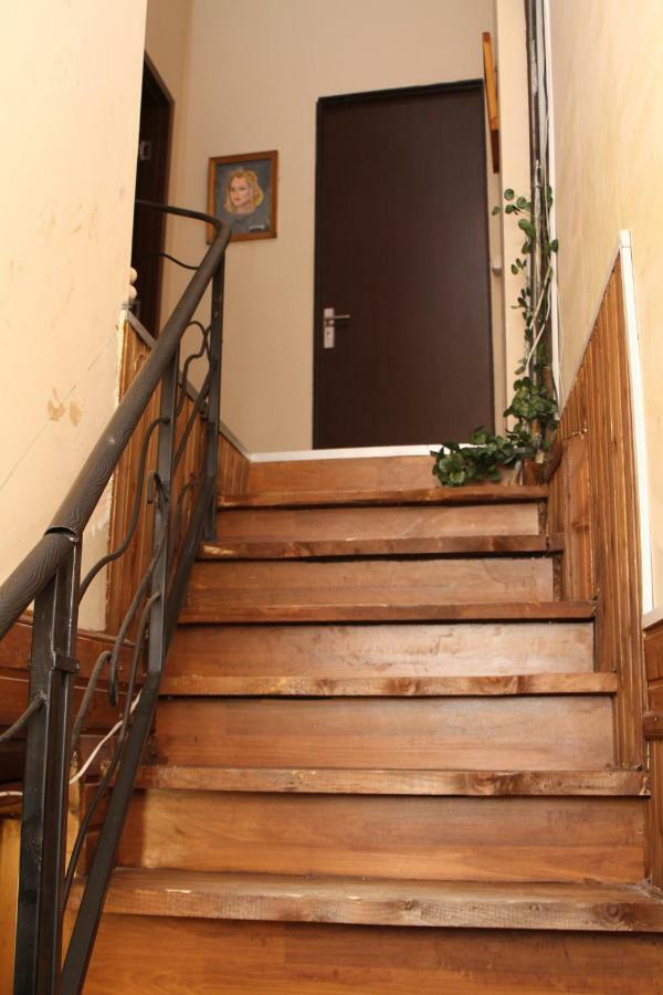 Natia'S Apartment On Dadiani St. Tbilisi Exterior photo